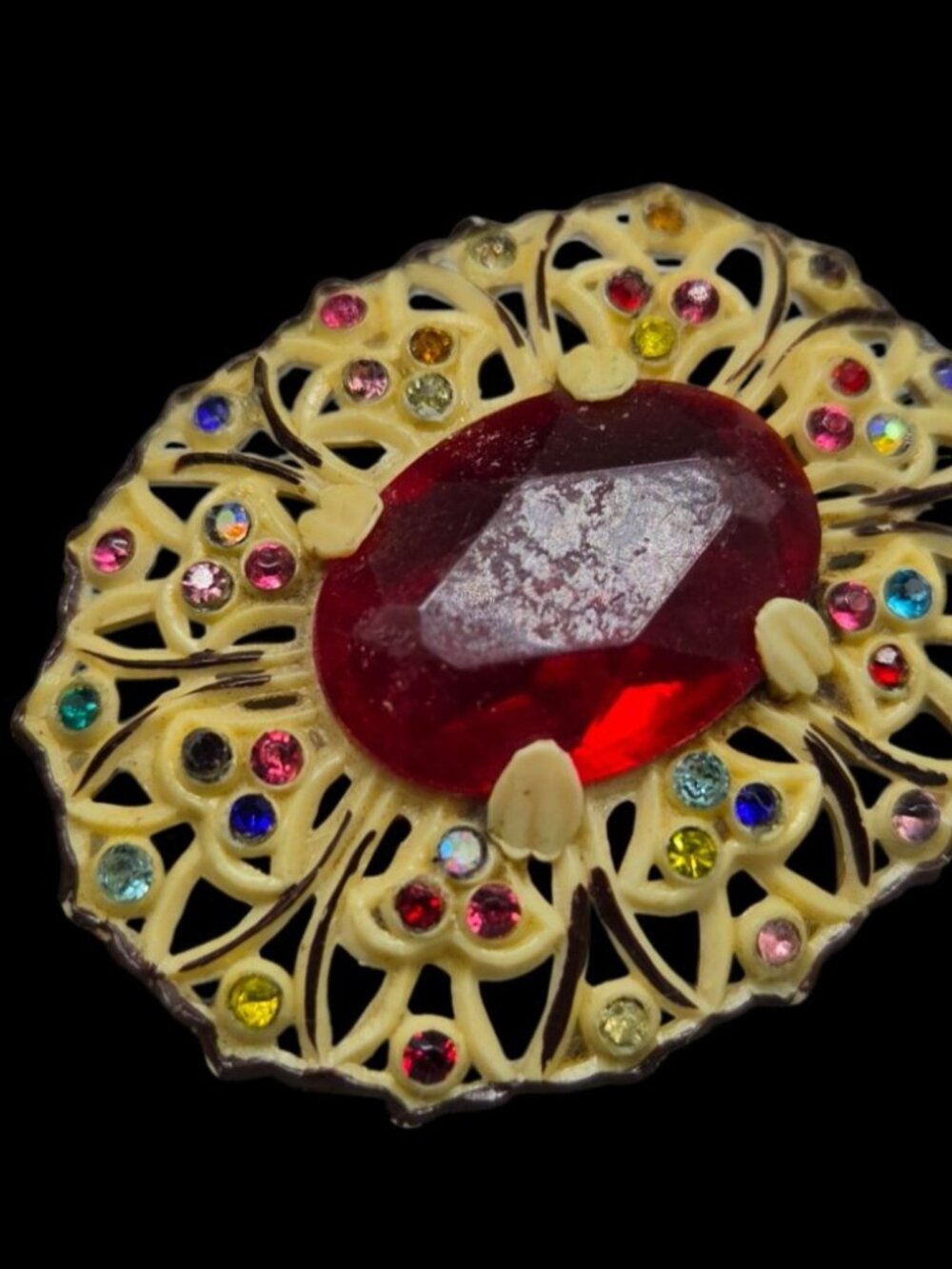 Vtg 1930s Art Deco Celluloid Filigree Brooch Central Red Stone Colorful Accents - Picture 6 of 9